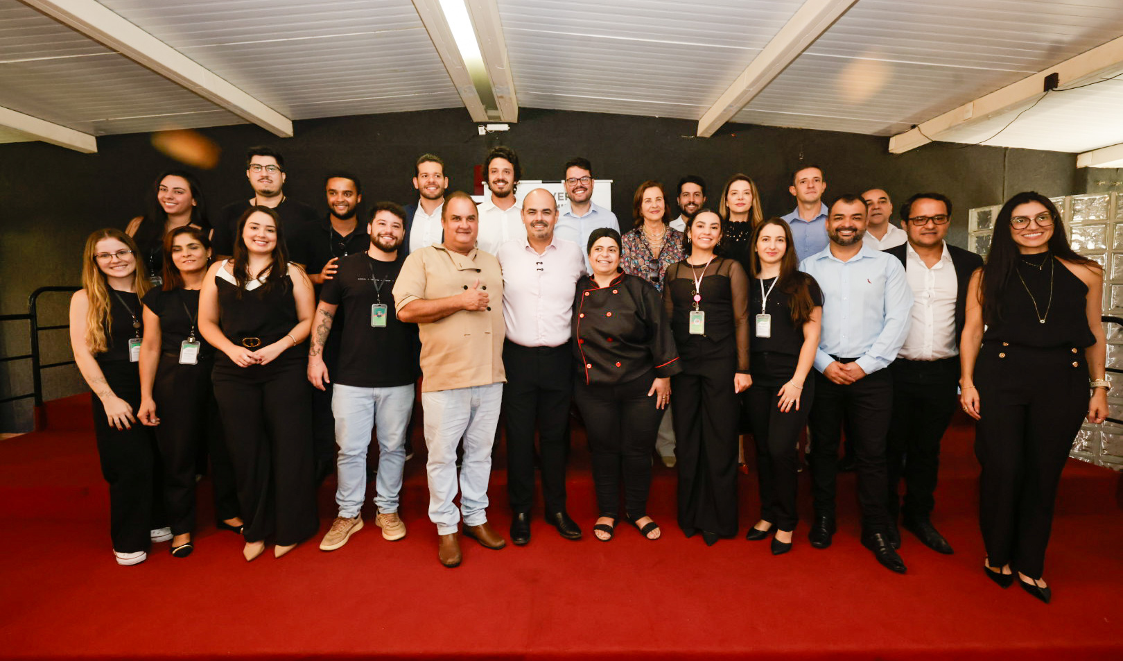 Governo de Minas entrega escrituras de imóveis para 190 famílias de Conselheiro Lafaiete