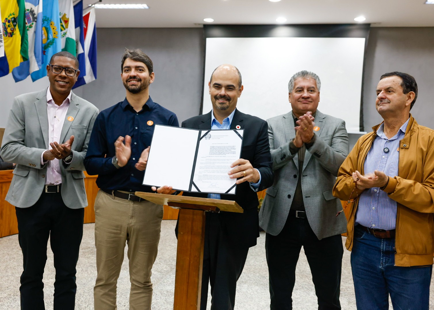 Governo de Minas amplia regularização fundiária em municípios do Sudoeste do estado