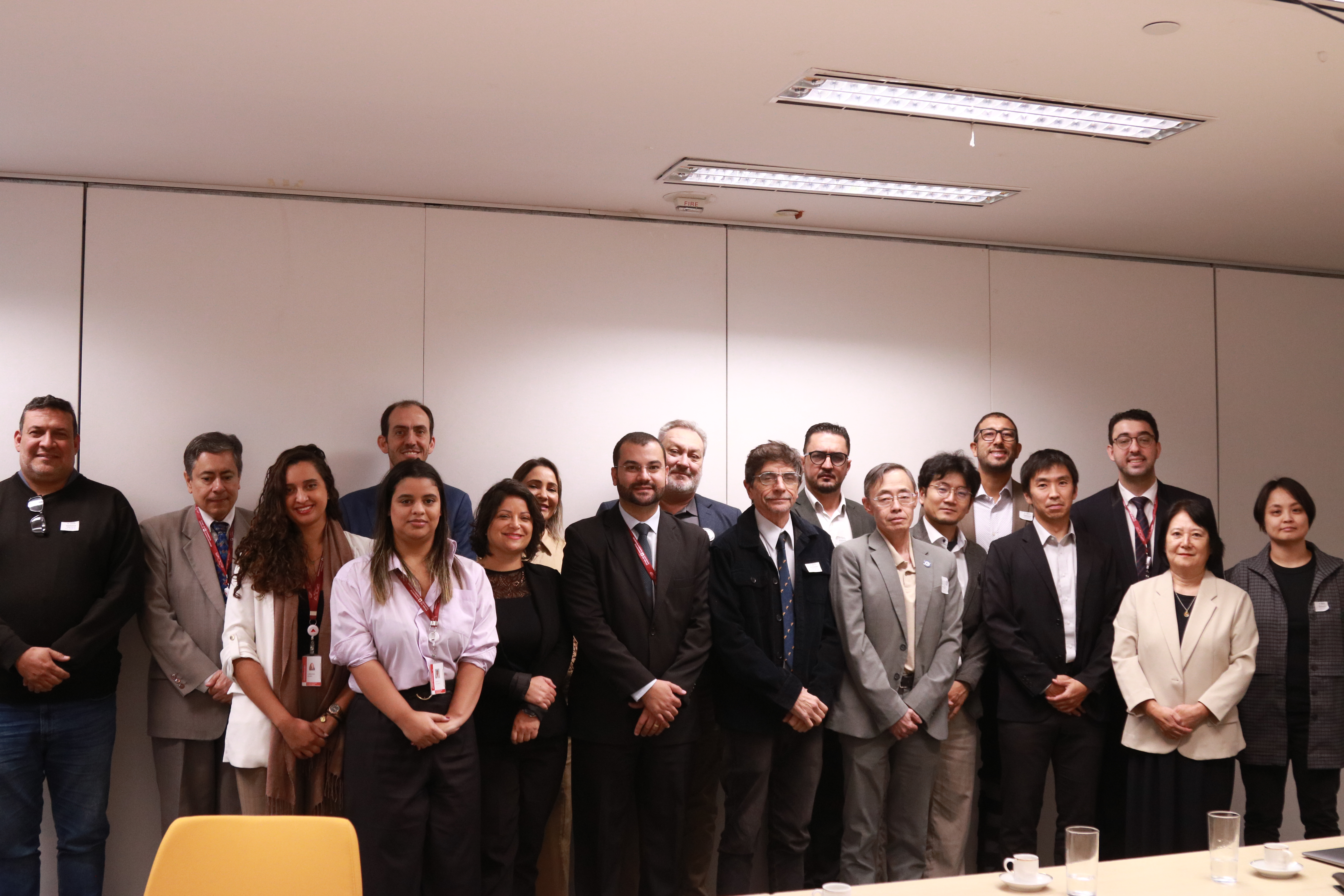 Sede-MG recebe comitiva japonesa para tratar de projeto de reciclagem veicular